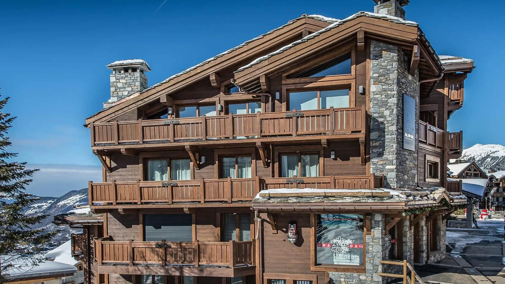 Apartment Appartement Raffine A Courchevel Moriond, 4 Etoiles, Pres Des Remontees Mecaniques - Fr-1-563-99